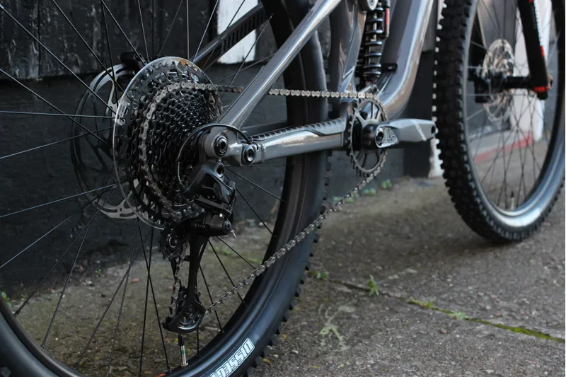 2023 GT Sensor Carbon Elite 29er Full Suspension Mountain Bike in Wet Cement-3