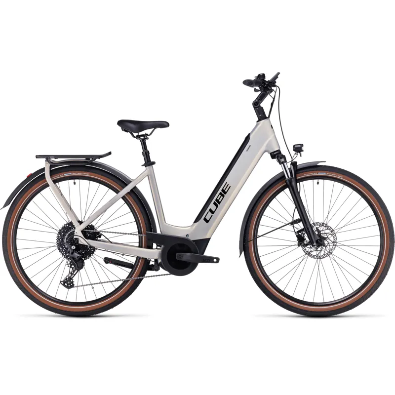 Cube Touring Hybrid Pro 625 Electric Bike in Pearlysilver/Black-2