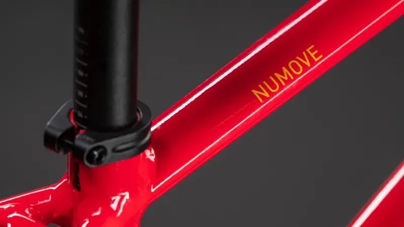 Cube Numove 200 Disc Kids Bike in Red Rose/Peach-2