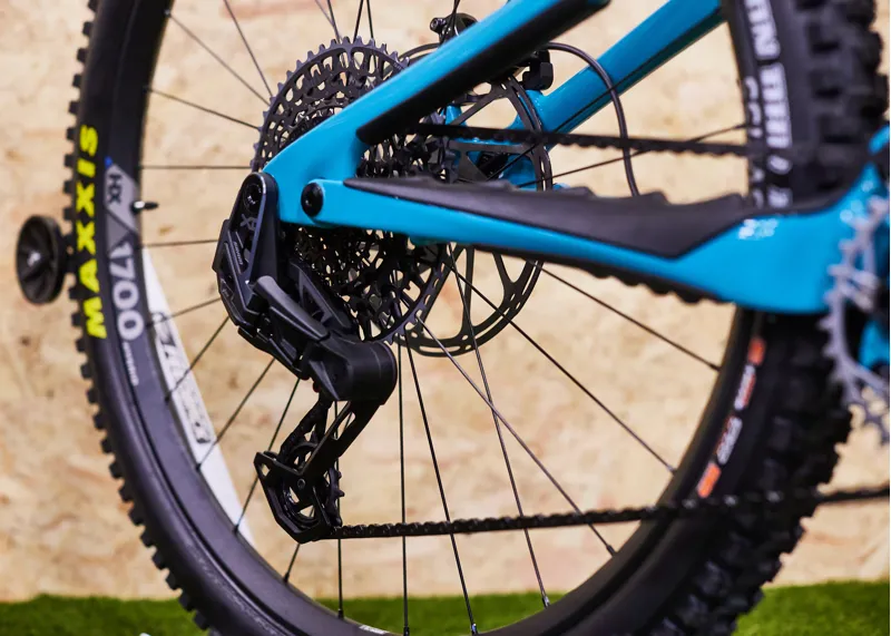 2024 Yeti Cycles 160E Super T Series Carbon Full Suspension Mountain Electric Bike in Turquoise-3