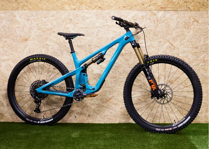 Yeti Cycles SB140 T-Series T1 Lunch Ride 29 Mountain Bike in Turquoise-2