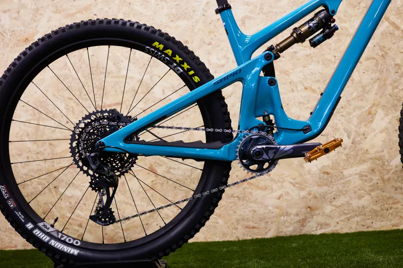 Yeti Cycles SB140 T-Series T1 Lunch Ride 29 Mountain Bike in Turquoise-3