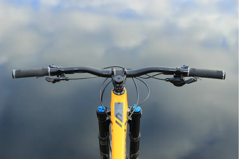 Scout 275 Elite Alloy Bike SLX 12 NP Yellow-2