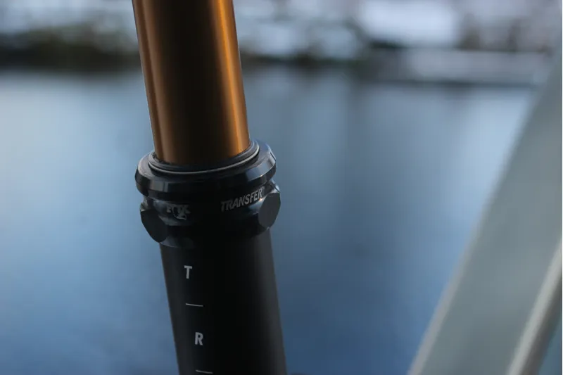 2022 Ex Demo - Pivot Firebird 29 - Pro XT Coil Carbon Fibre Full Suspension Enduro Mountain Bike in Green - L-2